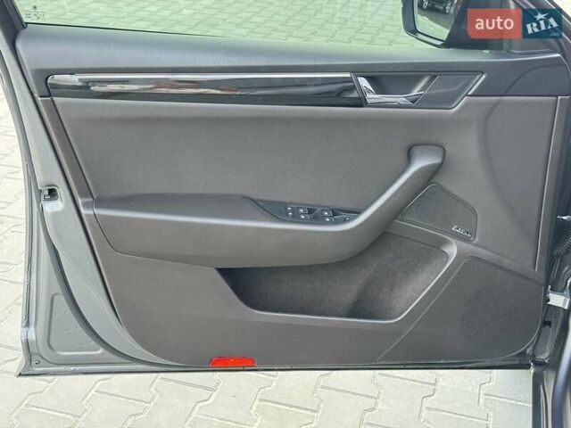 Сірий Шкода Суперб, об'ємом двигуна 1.97 л та пробігом 151 тис. км за 29500 $, фото 12 на Automoto.ua