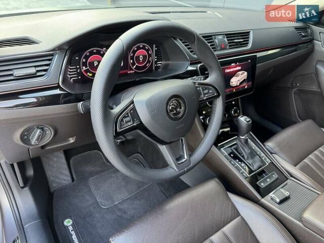 Сірий Шкода Суперб, об'ємом двигуна 1.97 л та пробігом 151 тис. км за 29500 $, фото 15 на Automoto.ua