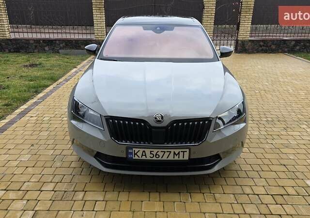 Серый Шкода Суперб, объемом двигателя 1.97 л и пробегом 175 тыс. км за 26300 $, фото 1 на Automoto.ua