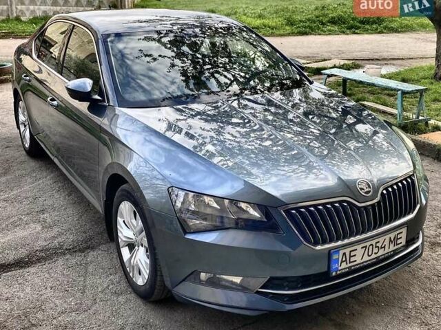 Серый Шкода Суперб, объемом двигателя 1.8 л и пробегом 117 тыс. км за 18300 $, фото 1 на Automoto.ua