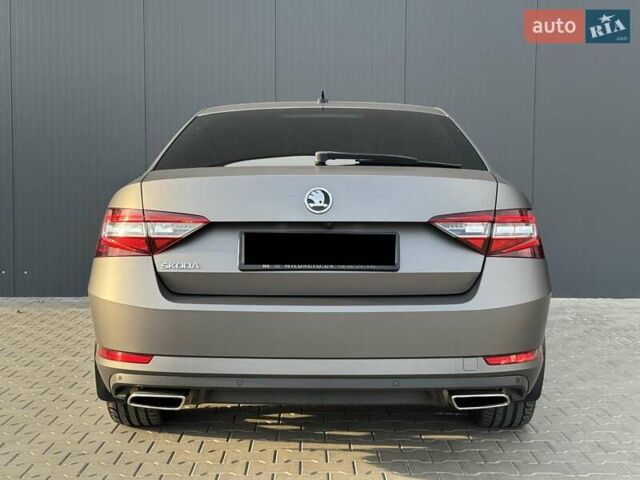 Сірий Шкода Суперб, об'ємом двигуна 1.97 л та пробігом 151 тис. км за 29500 $, фото 4 на Automoto.ua