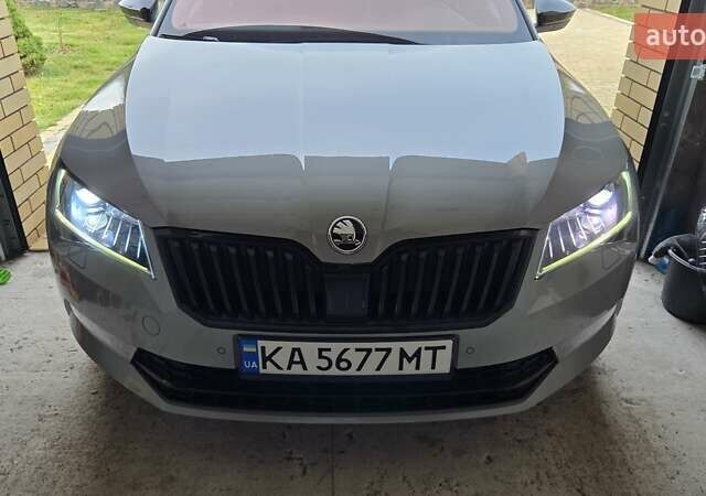 Серый Шкода Суперб, объемом двигателя 1.97 л и пробегом 175 тыс. км за 26300 $, фото 11 на Automoto.ua