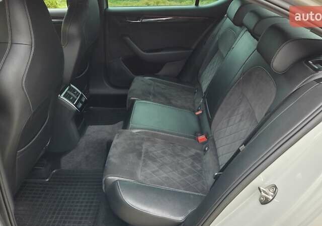 Серый Шкода Суперб, объемом двигателя 1.97 л и пробегом 175 тыс. км за 26300 $, фото 25 на Automoto.ua