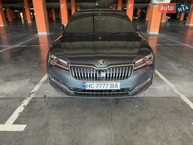 Сірий Шкода Суперб, об'ємом двигуна 1.97 л та пробігом 232 тис. км за 29800 $, фото 1 на Automoto.ua