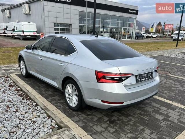 Серый Шкода Суперб, объемом двигателя 1.97 л и пробегом 155 тыс. км за 25000 $, фото 5 на Automoto.ua