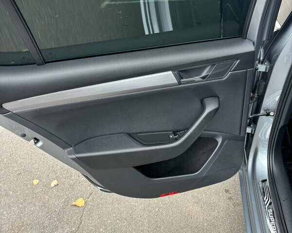 Серый Шкода Суперб, объемом двигателя 1.97 л и пробегом 167 тыс. км за 30750 $, фото 21 на Automoto.ua