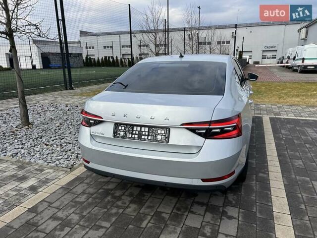 Серый Шкода Суперб, объемом двигателя 1.97 л и пробегом 155 тыс. км за 25000 $, фото 7 на Automoto.ua