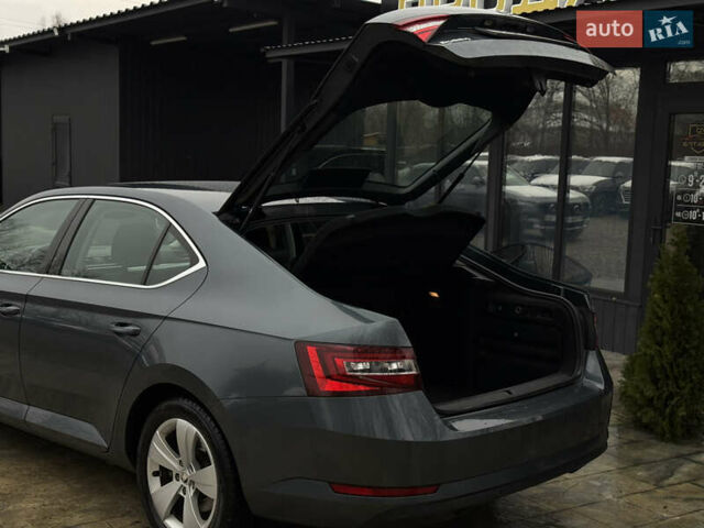 Серый Шкода Суперб, объемом двигателя 1.97 л и пробегом 230 тыс. км за 18900 $, фото 19 на Automoto.ua