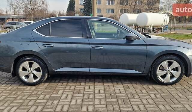 Серый Шкода Суперб, объемом двигателя 1.97 л и пробегом 195 тыс. км за 22500 $, фото 15 на Automoto.ua