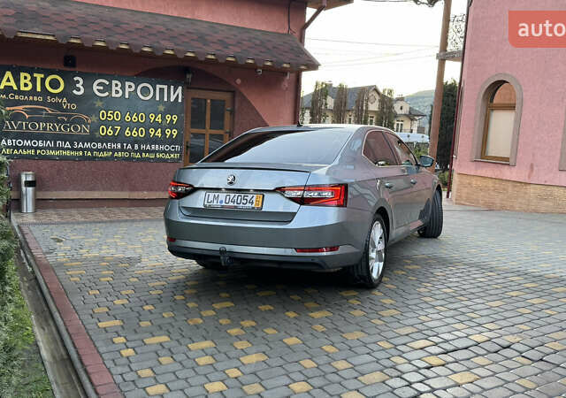 Сірий Шкода Суперб, об'ємом двигуна 1.5 л та пробігом 140 тис. км за 23950 $, фото 27 на Automoto.ua