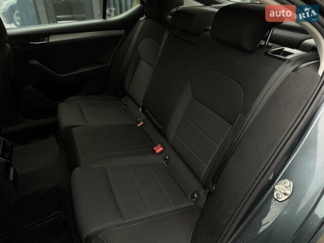 Серый Шкода Суперб, объемом двигателя 1.97 л и пробегом 230 тыс. км за 18900 $, фото 17 на Automoto.ua