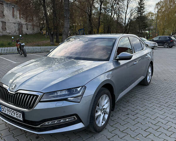 Серый Шкода Суперб, объемом двигателя 1.97 л и пробегом 180 тыс. км за 24700 $, фото 3 на Automoto.ua