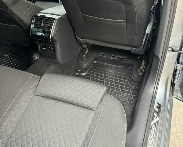 Серый Шкода Суперб, объемом двигателя 1.97 л и пробегом 167 тыс. км за 30750 $, фото 24 на Automoto.ua