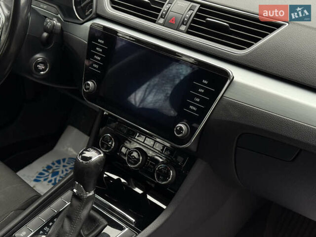 Серый Шкода Суперб, объемом двигателя 1.97 л и пробегом 230 тыс. км за 18900 $, фото 7 на Automoto.ua