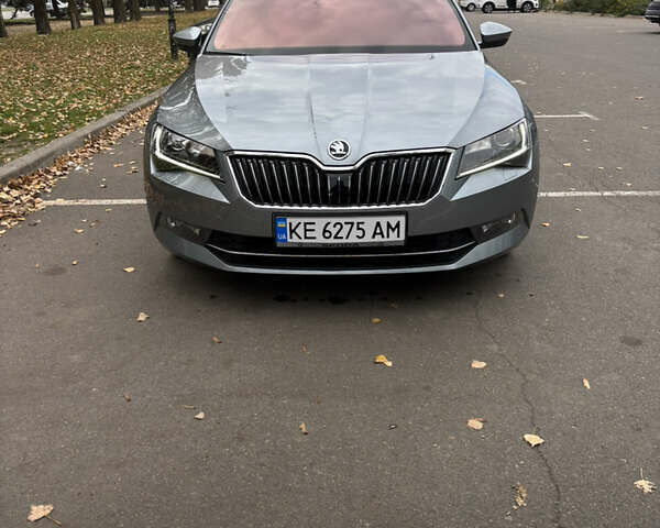 Серый Шкода Суперб, объемом двигателя 1.97 л и пробегом 167 тыс. км за 30750 $, фото 4 на Automoto.ua