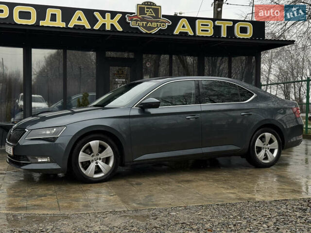 Серый Шкода Суперб, объемом двигателя 1.97 л и пробегом 230 тыс. км за 18900 $, фото 1 на Automoto.ua