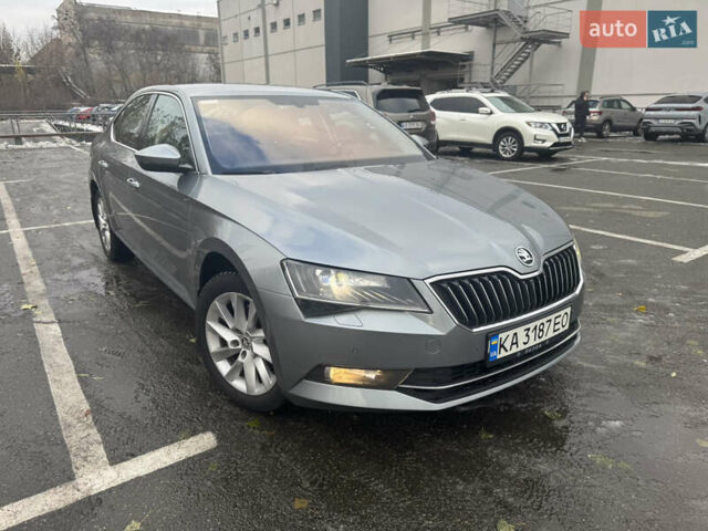 Серый Шкода Суперб, объемом двигателя 1.8 л и пробегом 113 тыс. км за 18400 $, фото 3 на Automoto.ua