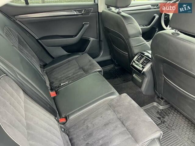 Серый Шкода Суперб, объемом двигателя 1.97 л и пробегом 155 тыс. км за 25000 $, фото 21 на Automoto.ua