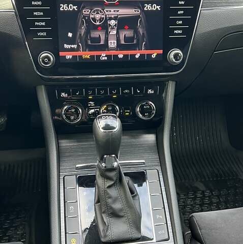 Серый Шкода Суперб, объемом двигателя 1.97 л и пробегом 155 тыс. км за 25000 $, фото 12 на Automoto.ua