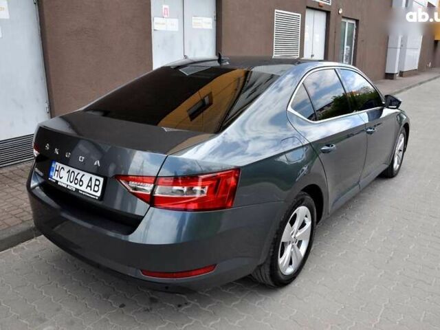 Серый Шкода Суперб, объемом двигателя 1.6 л и пробегом 285 тыс. км за 18500 $, фото 7 на Automoto.ua
