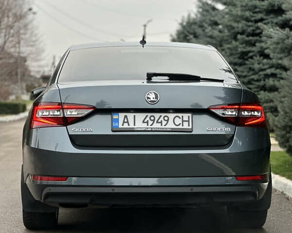 Серый Шкода Суперб, объемом двигателя 1.97 л и пробегом 107 тыс. км за 25500 $, фото 5 на Automoto.ua