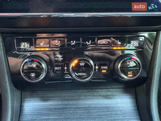 Серый Шкода Суперб, объемом двигателя 1.97 л и пробегом 154 тыс. км за 24700 $, фото 3 на Automoto.ua