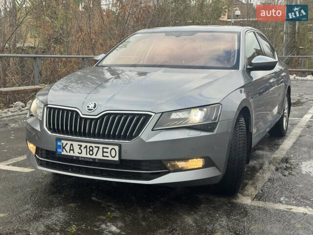 Серый Шкода Суперб, объемом двигателя 1.8 л и пробегом 113 тыс. км за 18400 $, фото 1 на Automoto.ua