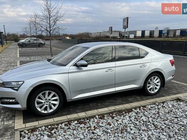 Серый Шкода Суперб, объемом двигателя 1.97 л и пробегом 155 тыс. км за 25000 $, фото 4 на Automoto.ua