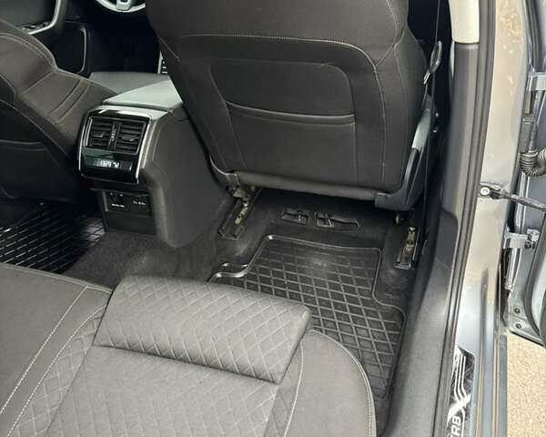 Серый Шкода Суперб, объемом двигателя 1.97 л и пробегом 167 тыс. км за 30750 $, фото 23 на Automoto.ua