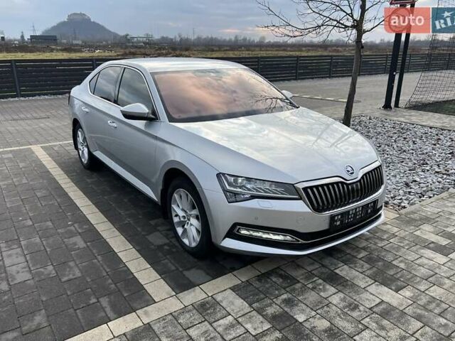 Серый Шкода Суперб, объемом двигателя 1.97 л и пробегом 155 тыс. км за 25000 $, фото 2 на Automoto.ua