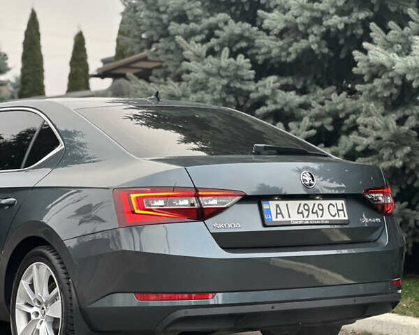 Серый Шкода Суперб, объемом двигателя 1.97 л и пробегом 107 тыс. км за 25500 $, фото 3 на Automoto.ua