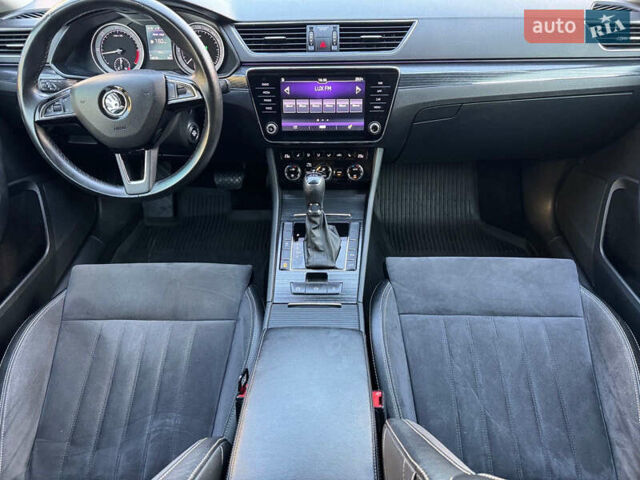 Серый Шкода Суперб, объемом двигателя 1.97 л и пробегом 154 тыс. км за 24700 $, фото 4 на Automoto.ua