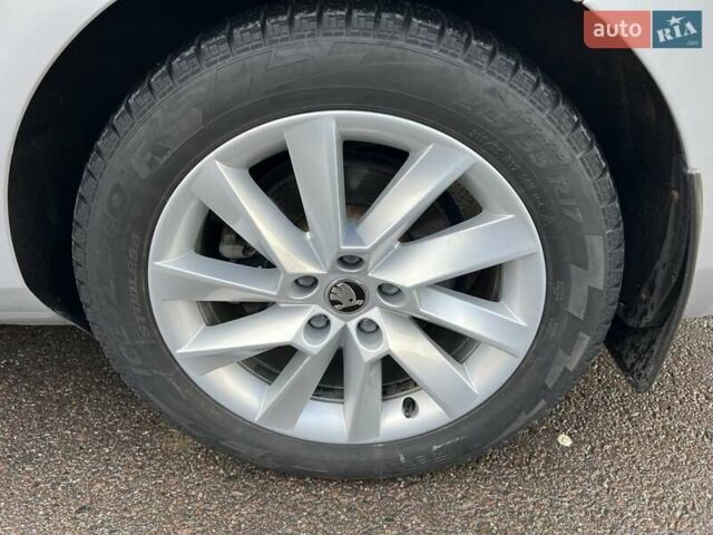 Серый Шкода Суперб, объемом двигателя 1.97 л и пробегом 155 тыс. км за 25000 $, фото 24 на Automoto.ua