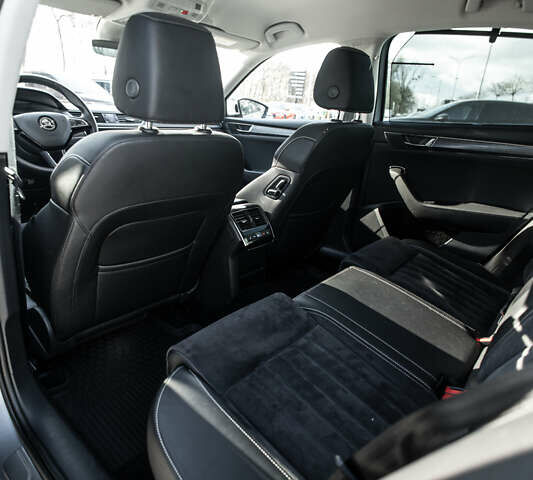 Серый Шкода Суперб, объемом двигателя 1.97 л и пробегом 164 тыс. км за 27700 $, фото 34 на Automoto.ua