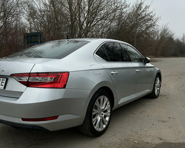 Сірий Шкода Суперб, об'ємом двигуна 1.97 л та пробігом 178 тис. км за 28800 $, фото 73 на Automoto.ua