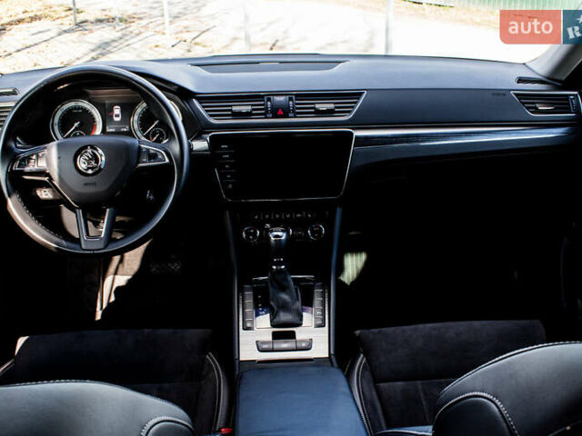 Сірий Шкода Суперб, об'ємом двигуна 1.97 л та пробігом 163 тис. км за 27300 $, фото 25 на Automoto.ua