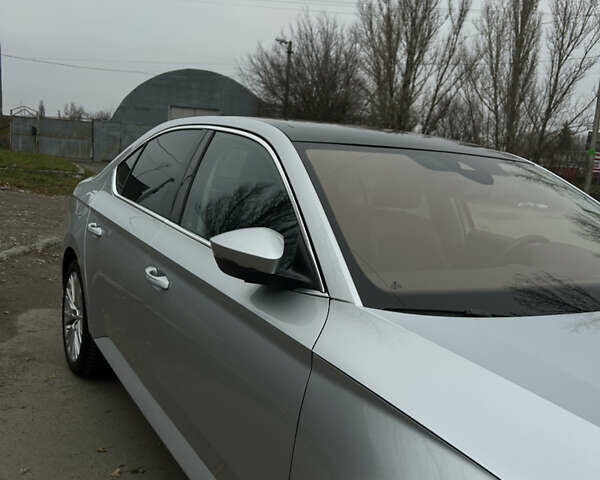 Сірий Шкода Суперб, об'ємом двигуна 1.97 л та пробігом 178 тис. км за 28800 $, фото 64 на Automoto.ua