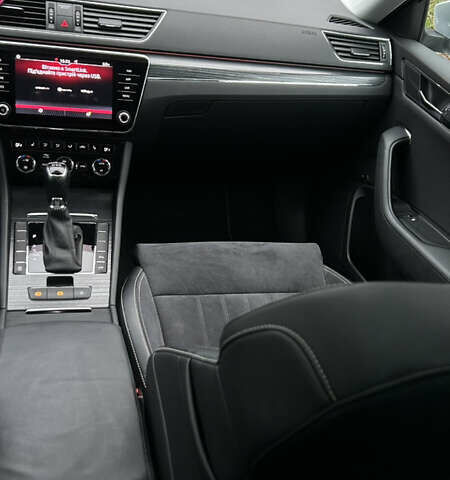 Сірий Шкода Суперб, об'ємом двигуна 1.97 л та пробігом 178 тис. км за 28800 $, фото 39 на Automoto.ua