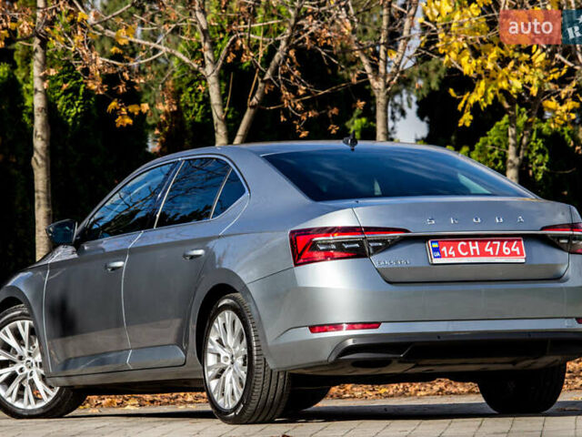 Сірий Шкода Суперб, об'ємом двигуна 1.97 л та пробігом 163 тис. км за 27300 $, фото 2 на Automoto.ua