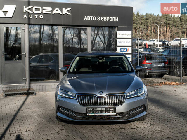 Серый Шкода Суперб, объемом двигателя 1.97 л и пробегом 164 тыс. км за 27700 $, фото 3 на Automoto.ua