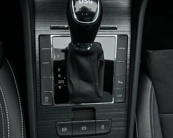 Сірий Шкода Суперб, об'ємом двигуна 1.97 л та пробігом 178 тис. км за 28800 $, фото 87 на Automoto.ua