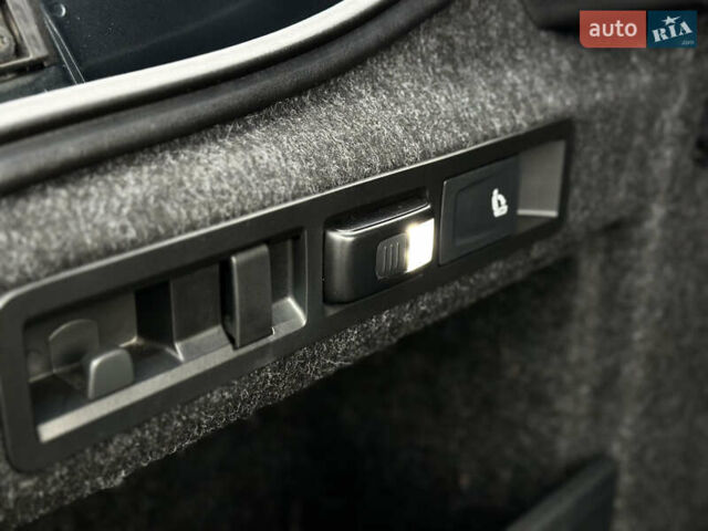 Серый Шкода Суперб, объемом двигателя 2 л и пробегом 218 тыс. км за 19999 $, фото 59 на Automoto.ua