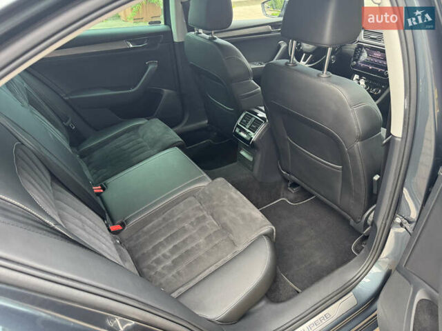 Серый Шкода Суперб, объемом двигателя 2 л и пробегом 215 тыс. км за 25400 $, фото 48 на Automoto.ua