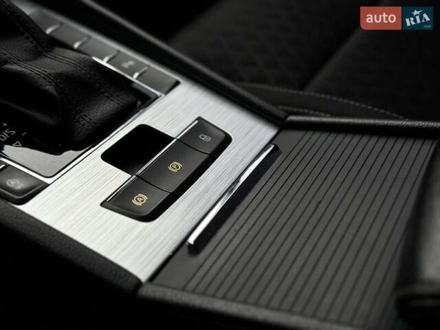 Серый Шкода Суперб, объемом двигателя 2 л и пробегом 218 тыс. км за 19999 $, фото 57 на Automoto.ua