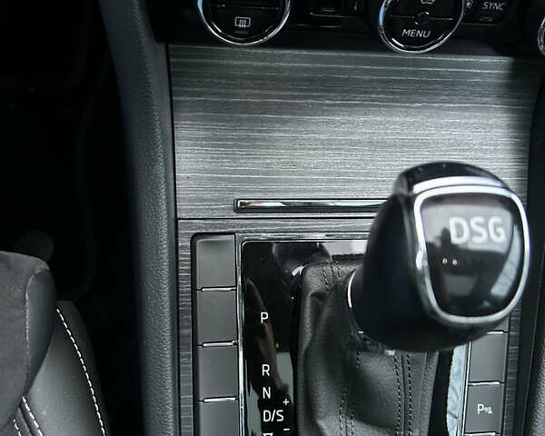 Сірий Шкода Суперб, об'ємом двигуна 1.97 л та пробігом 178 тис. км за 28800 $, фото 86 на Automoto.ua