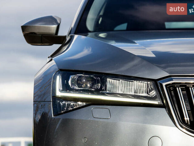 Сірий Шкода Суперб, об'ємом двигуна 1.97 л та пробігом 163 тис. км за 27300 $, фото 69 на Automoto.ua