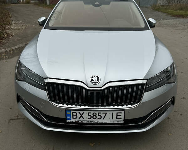 Сірий Шкода Суперб, об'ємом двигуна 1.97 л та пробігом 178 тис. км за 28800 $, фото 70 на Automoto.ua