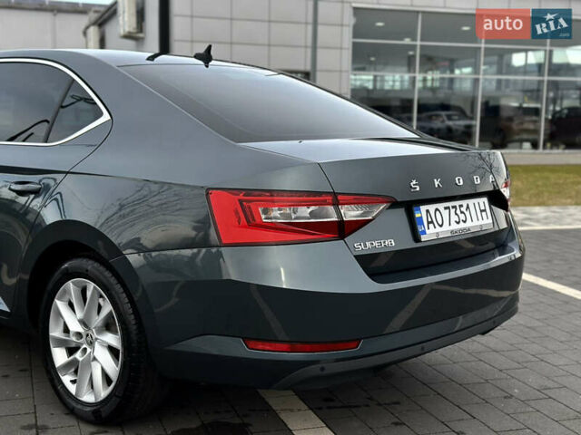 Серый Шкода Суперб, объемом двигателя 2 л и пробегом 218 тыс. км за 19999 $, фото 15 на Automoto.ua