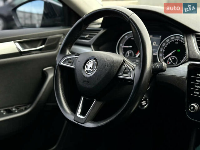 Серый Шкода Суперб, объемом двигателя 2 л и пробегом 218 тыс. км за 19999 $, фото 47 на Automoto.ua