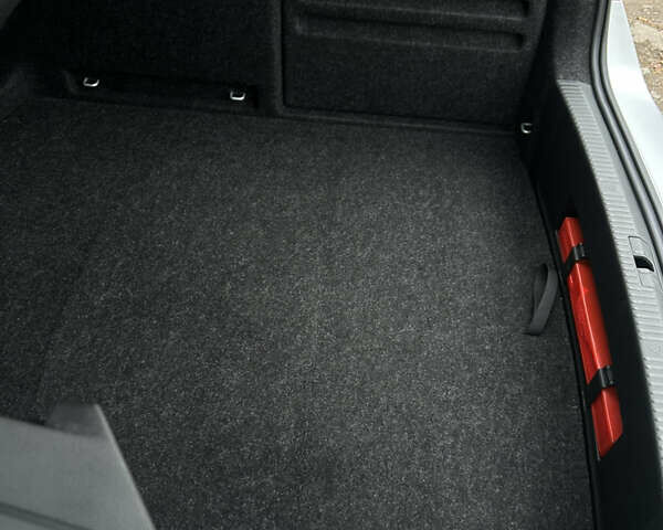 Сірий Шкода Суперб, об'ємом двигуна 1.97 л та пробігом 178 тис. км за 28800 $, фото 54 на Automoto.ua